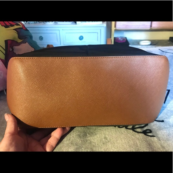 Authentic Michael Kors Black Kelsey Tote Mid size - Picture 3 of 15